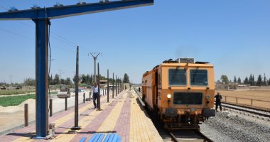 صور.. السلطات السورية تعيد الحياة للسكك الحديدية فى دمشق