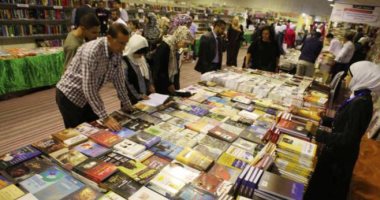 فيديو.. إقبال متوسط على معرض عمان للكتاب.. وناشرون: الدراسة السبب