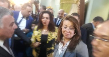 وزيرة التضامن لأحد عارضى فيرنكس دمياط: "ده مش منتج مصرى ينفع كده"؟