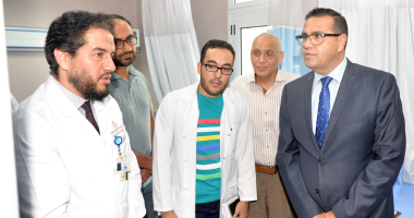 رئيس جامعة المنصورة يتفقد تجهيزات الوحدات الجديدة بمستشفى الأطفال الجامعى
