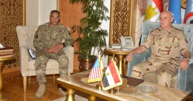 الفريق محمد فريد يلتقى قائد القوات البرية بالقيادة المركزية الأمريكية 