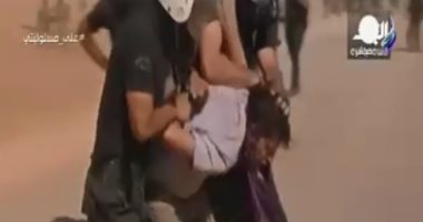 أحمد موسى يعرض فيديو يظهر شرطة أردوغان تعتدى على اللاجئين السوريين