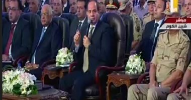الرئيس السيسي: "الدولة دفعت فى التابلت فلوس كتير علشان خاطر أبنائها" (فيديو)