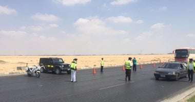 مدير إدارة المرور يتفقد الطرق السريعة لتأمين رحلات المواطنين