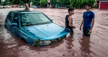 الفيضانات تغمر شوارع مدينة كولياكان بالمكسيك