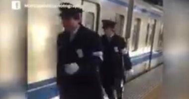 اليابان ترد على كذب "التلفزيون العربى" حول زحام و دفع ركاب القطارات