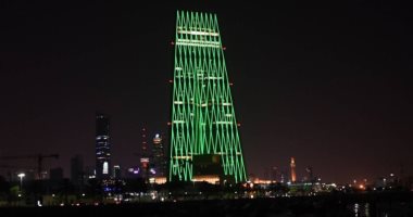 بنك الكويت الوطنى يكتسى باللون الأخضر احتفالا بالعيد الوطنى للسعودية