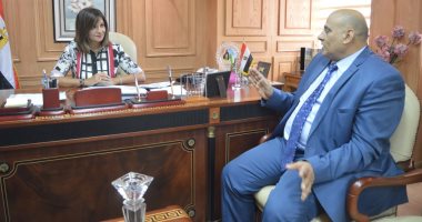 وزيرة الهجرة تلتقى رئيس الجالية المصرية فى روسيا
