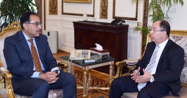 رئيس الوزراء يلتقى السفير اللبنانى بالقاهرة لبحث سبل التعاون المشترك 