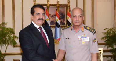 وزير الدفاع يلتقى القائد العسكرى للتحالف الإسلامى العسكرى لمحاربة الإرهاب