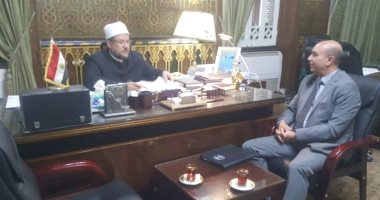 النائب نضال السعيد يلتقى وزير الأوقاف ويؤكد: الوزارة تولى المساجد رعاية كاملة