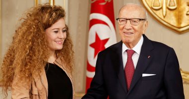 صور.. الرئيس التونسى يستقبل الفلسطينية عهد التميمى بقصر قرطاج 