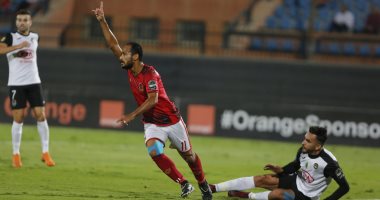 فيديو وصور.. وليد سليمان يحرز الهدف الأول  للأهلى أمام وفاق سطيف