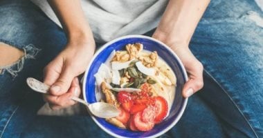 5 فوائد لتناول وجبة الإفطار.. تحسين المزاج وزيادة الطاقة الأبرز