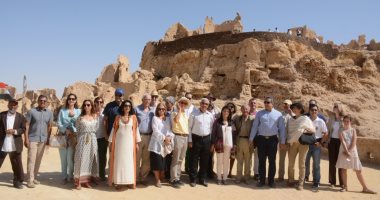 14 سفيرا يصلون سيوة.. ووزيرة السياحة: أحد عناصر الحملة الترويجية الجديدة لمصر