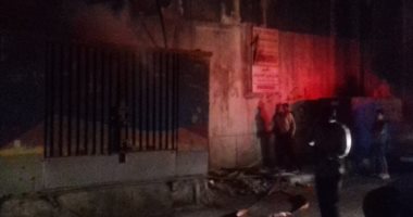 صور.. السيطرة على حريق اندلع بمحول كهربائى وسط الإسكندرية