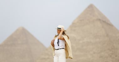 فيديو وصور.. ميلانيا ترامب تزور الأهرامات بصحبة وزيرى الآثار والسياحة