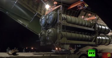 شاهد.. لقطات جديدة تكشف نقل صواريخ "إس-300" الروسية إلى سوريا