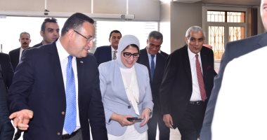 وزيرة الصحة تصل الإسكندرية لتفقد مبادرة القضاء على فيروس "سى" 