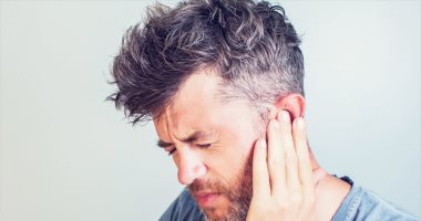 هل يمكن أن تسبب الحساسية طنين الأذن؟ 