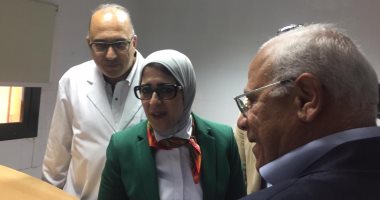 صور.. وزيرة الصحة تتفقد مستشفى النساء والولادة ببورسعيد