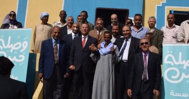 محافظ بنى سويف يفتتح أعمال إعادة إعمار 30 منزلاً بقرية الحيبة