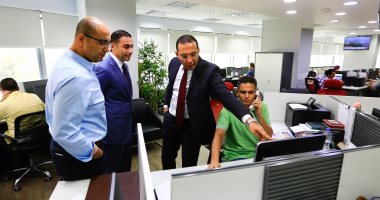 صور.. رئيس "المصرية للاتصالات" يزور اليوم السابع ويعقد ندوة عن مستقبل الشركة