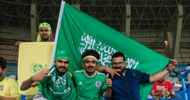 جماهير السعودية تحتشد بملعب الملك سعود قبل مواجهة البرازيل.. صور