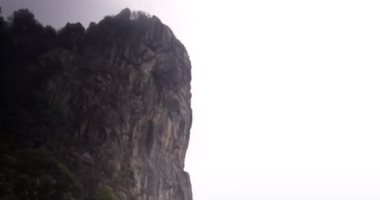فيديو.. تحب التسلق؟ عليك بـ"صخرة الأسد" أيقونة هونج كونج