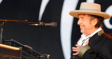 بوب ديلان يبيع قائمة أغانيه الكاملة ليونيفرسال ميوزيك