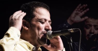 علي الهلباوي يغني الأشعار الصوفية في مسرحية " رسائل العشاق " 