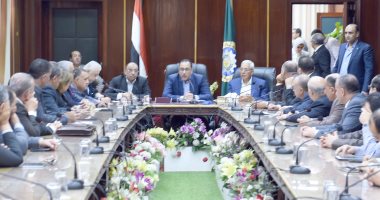 رئيس الوزراء يعقد اجتماعا مع أعضاء مجلس النواب بالدقهلية خلال زيارة المحافظة