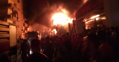 السيطرة على حريق سيارة ملاكى أمام مبنى ماسبيرو دون إصابات