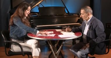 بعد قطيعة سنوات.. زياد الرحبانى يكشف عن أغنيته الجديدة مع  والدته فيروز
