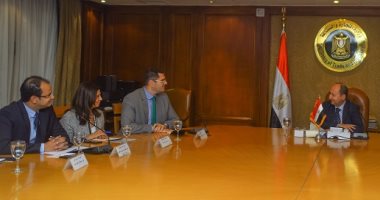 وزير الصناعة يبحث مع ممثلى "نستله" مصر المشروعات المستقبلية للشركة