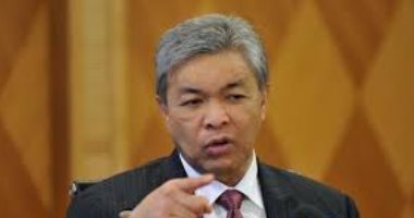 نائب رئيس وزراء ماليزيا السابق يواجه 45 قضية فساد 