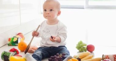 8 أطعمة تسبب الإمساك للطفل الرضيع ..خلى بالك منها