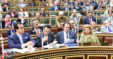 نواب البرلمان يطالبون الحكومة بحل عاجل لأزمة القطن 