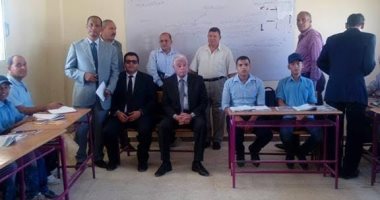 محافظ جنوب سيناء يتفقد العملية التعليمية بمدرسة الشهيد أيمن عبد الحميد 