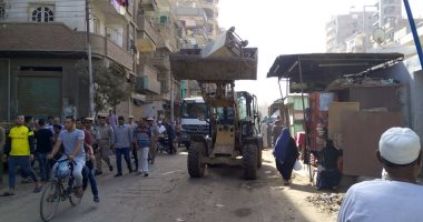 صور.. رفع وإزالة 225 حالة إشغال طريق فى منوف بالمنوفية