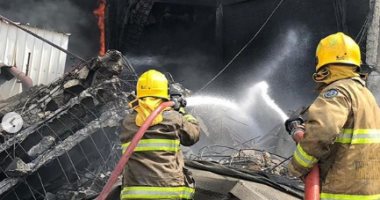 صور.. نجاة 120 رجل إطفاء كويتيا بعد انهيار مركز تجارى عقب لحظات من إخماد حريق به