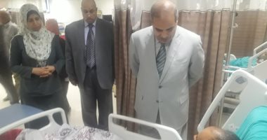 صور.. رئيس جامعة الأزهر يطمئن على الخدمة الطبية المقدمة بمستشفى الزهراء الجامعى
