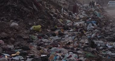 قارئ يشكو محاصرة القمامه لشوارع جزيرة محمد بالوراق 