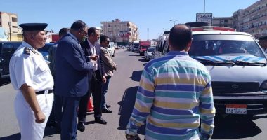 صور.. مدير أمن البحر الأحمر يقود حملة لضبط الحالة المرورية بشوارع الغردقة