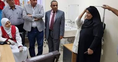  وكيل "صحة القليوبية" يتابع مبادرة القضاء على فيروس سى بمستشفى ناصر العام
