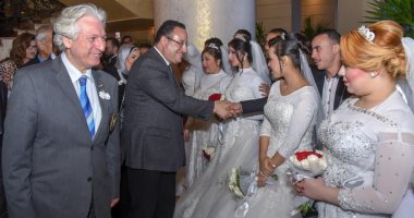 محافظ الإسكندرية يشهد حفل زفاف جماعى لـ 100 عريس وعروس من الأيتام 