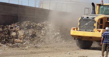 نائب السويس: رفع 1300 طن مخلفات فى حملة الحفاظ على البيئة..صور
