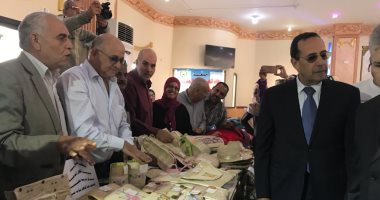 محافظ شمال سيناء يفتتح معرض الأسر المنتجة بالعريش