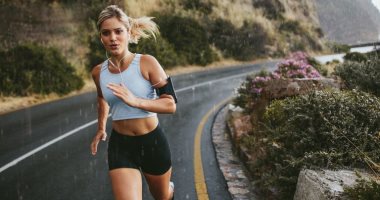 فوائد الركض للصحة والحالة النفسية.. أبرزها "هيخليك مبسوط"