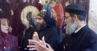 بالفيديو .. راهب بدير الأنبا بيشوى يكشف اسرار "النمل الابيض" وعين مياه "مريم"